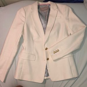 Banana Republic women’s linen blazer